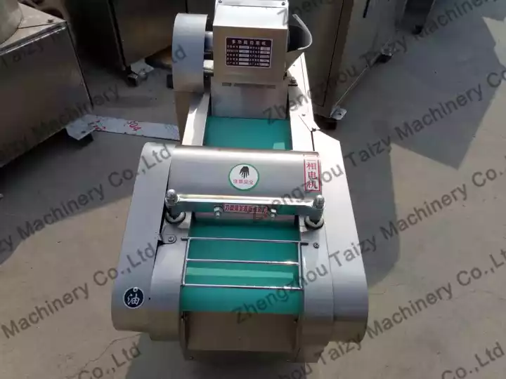 Wavy fries slicing equipment